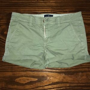 American Eagle olive green cuffed shorts